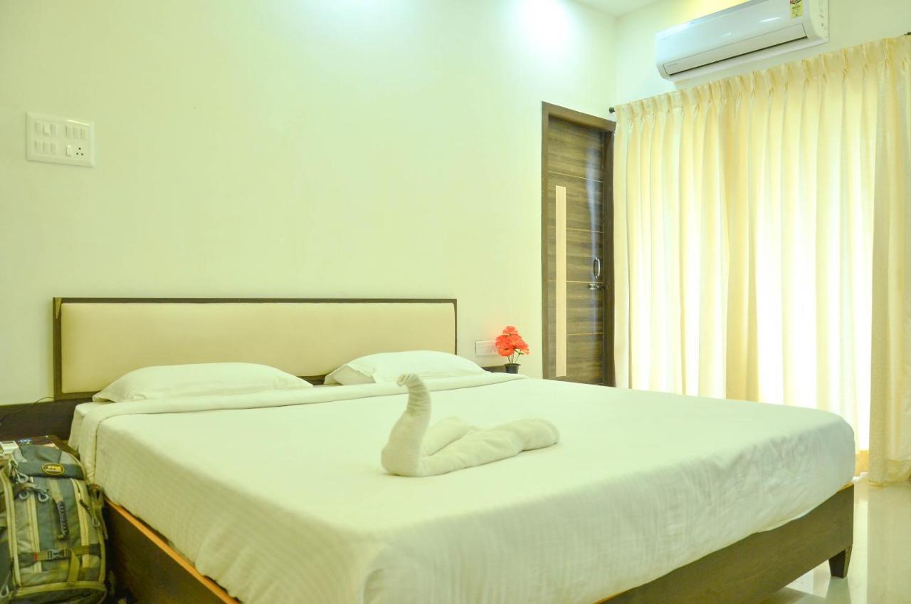 Hotel Ambai Grand Ambāsamudram Exteriér fotografie