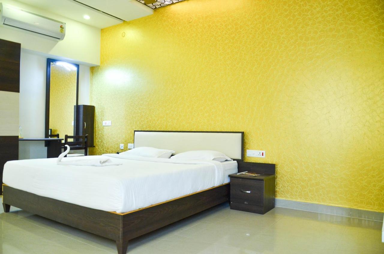 Hotel Ambai Grand Ambāsamudram Exteriér fotografie