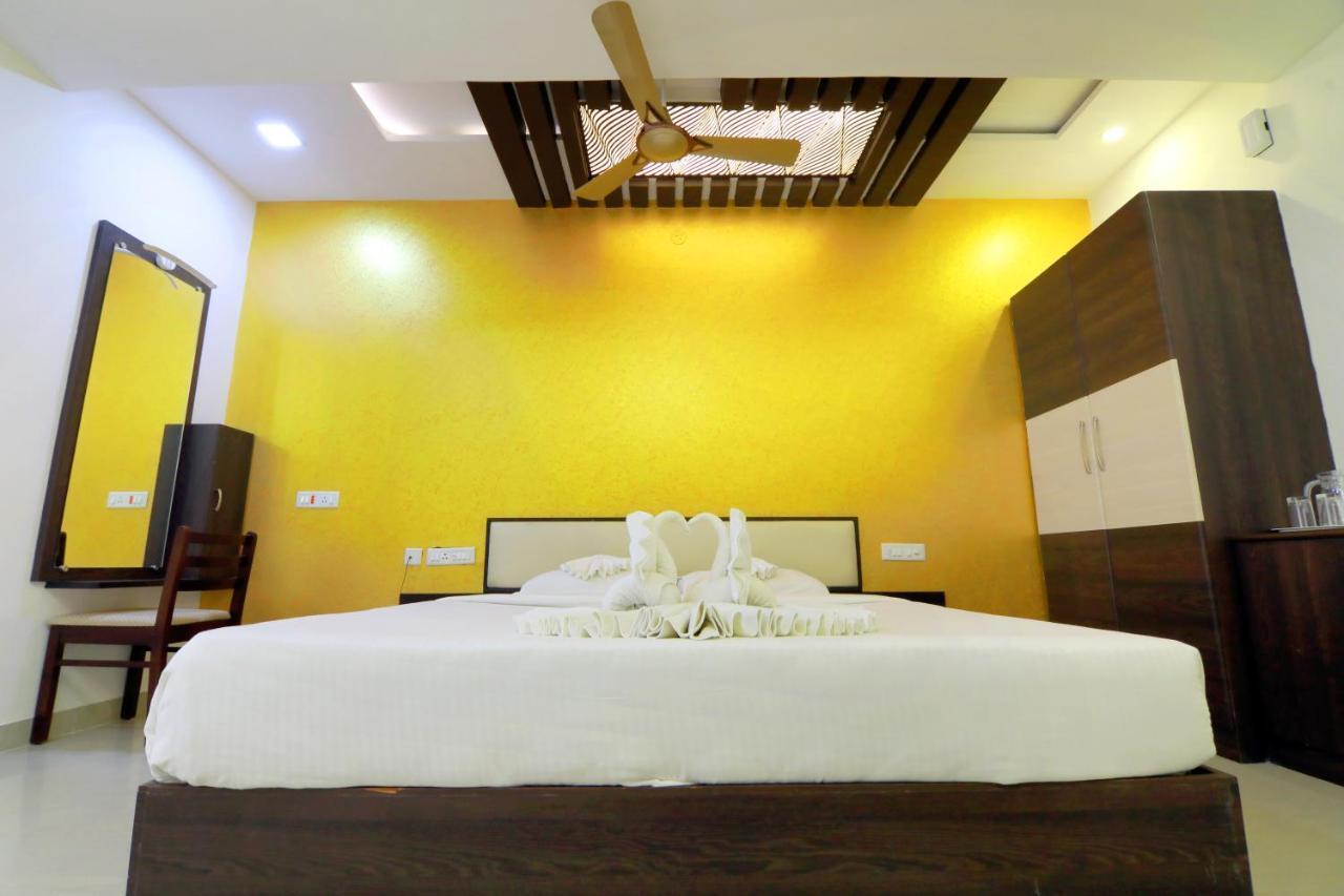 Hotel Ambai Grand Ambāsamudram Exteriér fotografie