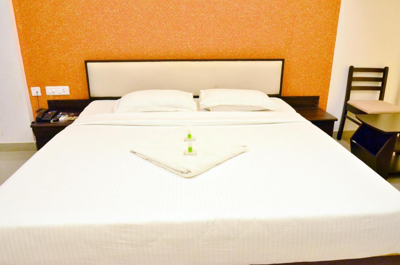 Hotel Ambai Grand Ambāsamudram Exteriér fotografie